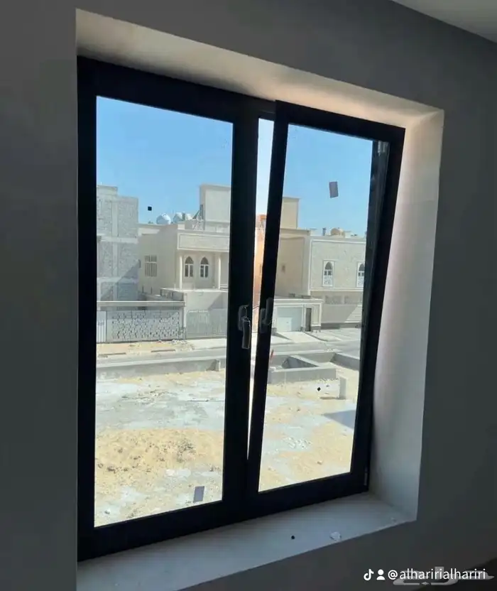 نوافذ المنيم زجاج 1
