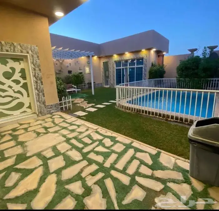 شاليهات في حي الرمال 4