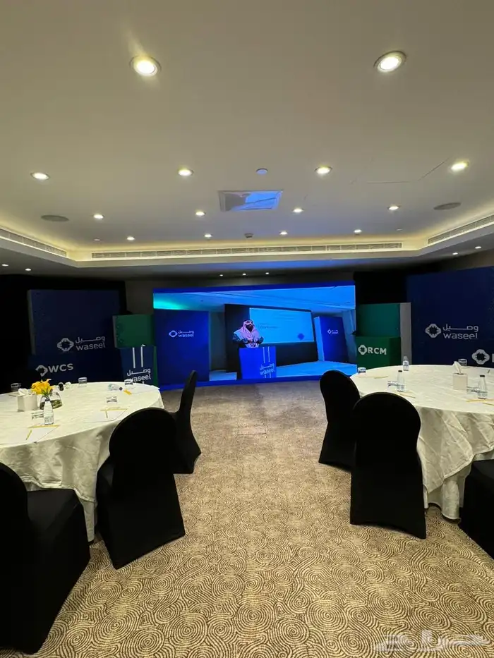 شاشات إضاءات موتمرات 11