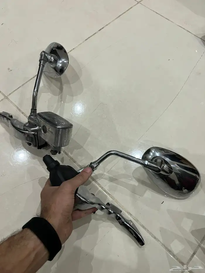 قطع دباب بوليفارد 1800 m109r منوعه أصلية 33
