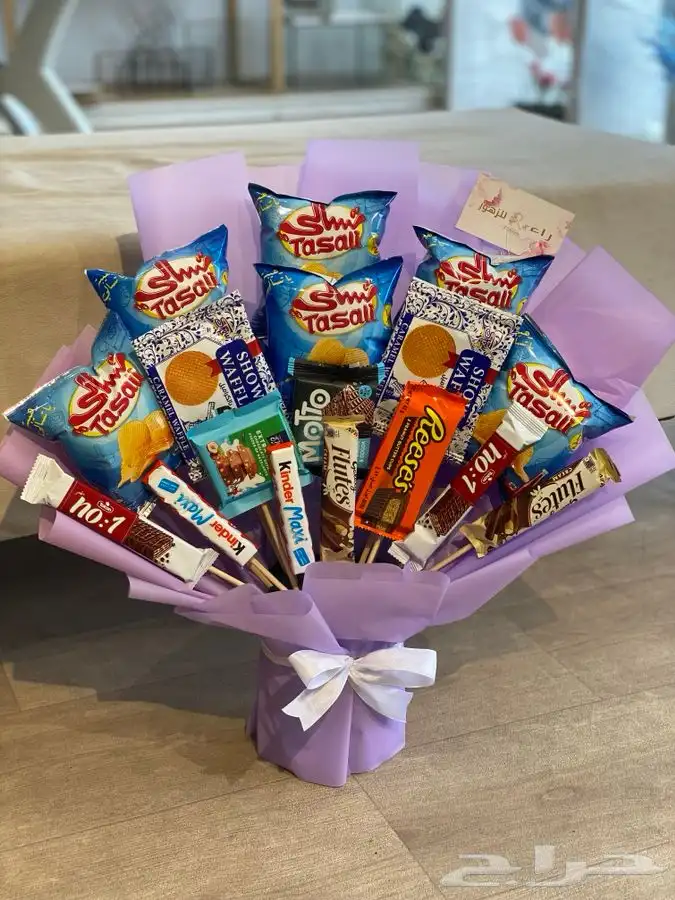 هدايا باقات ورد فازات طبيعي و صناعي مواليد تخرج مع التوصيل 4