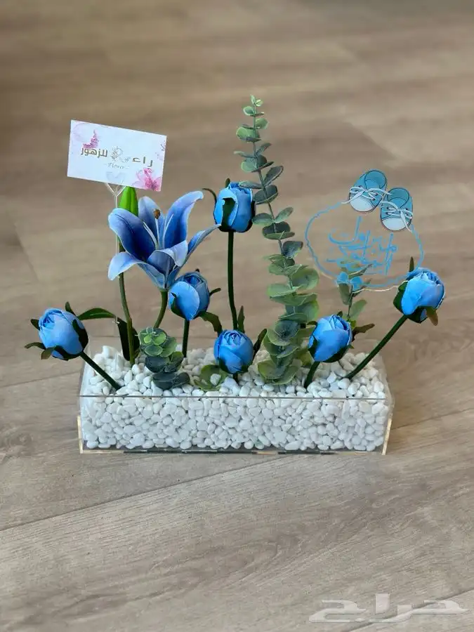 هدايا باقات ورد فازات طبيعي و صناعي مواليد تخرج مع التوصيل 9