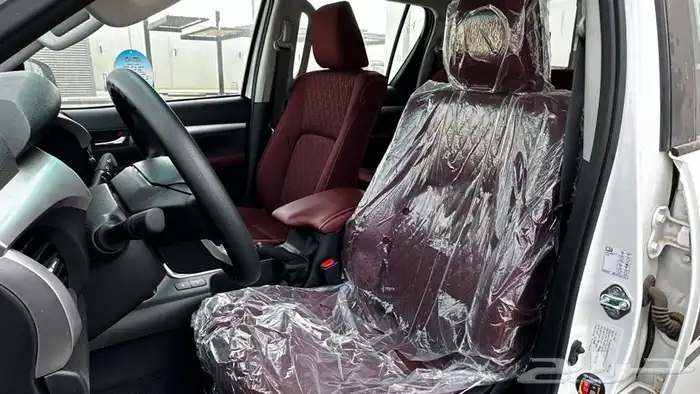 هايلكس عداد 2 ألفين فقط 9