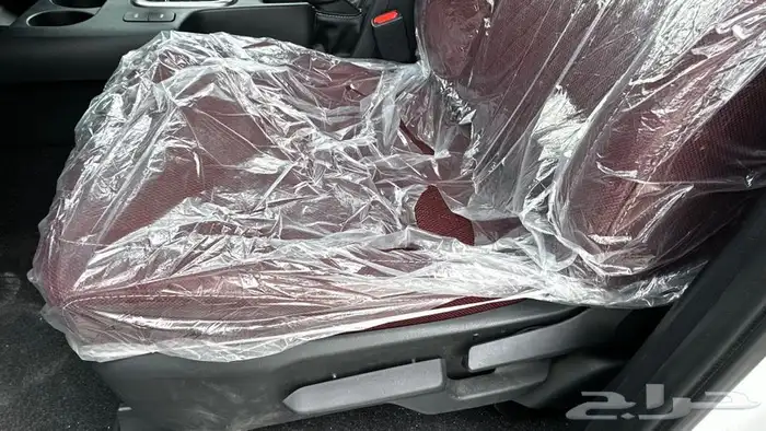 هايلكس عداد 2 ألفين فقط 7