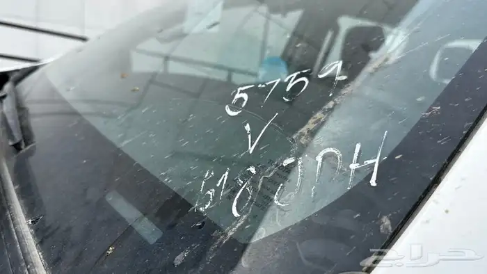 هايلكس عداد 2 ألفين فقط 14