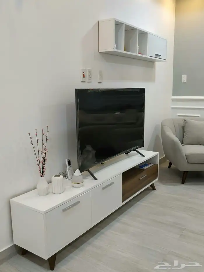 طاولات-مكتبة -طاولات بلازما-مكتبة تلفزيون -رف معلق 0