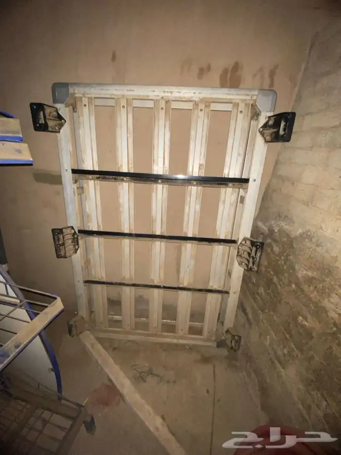 سلة عفش صالون 1