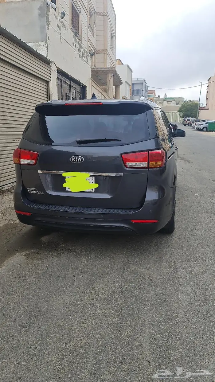 كرنفال نظيف جدا سياره عائليه 10