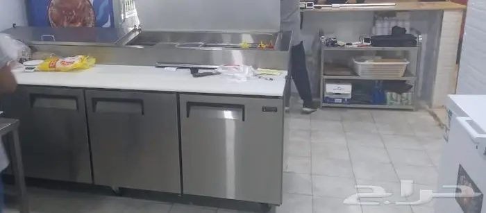 مطعم للتقبيل بحي الرمال 6