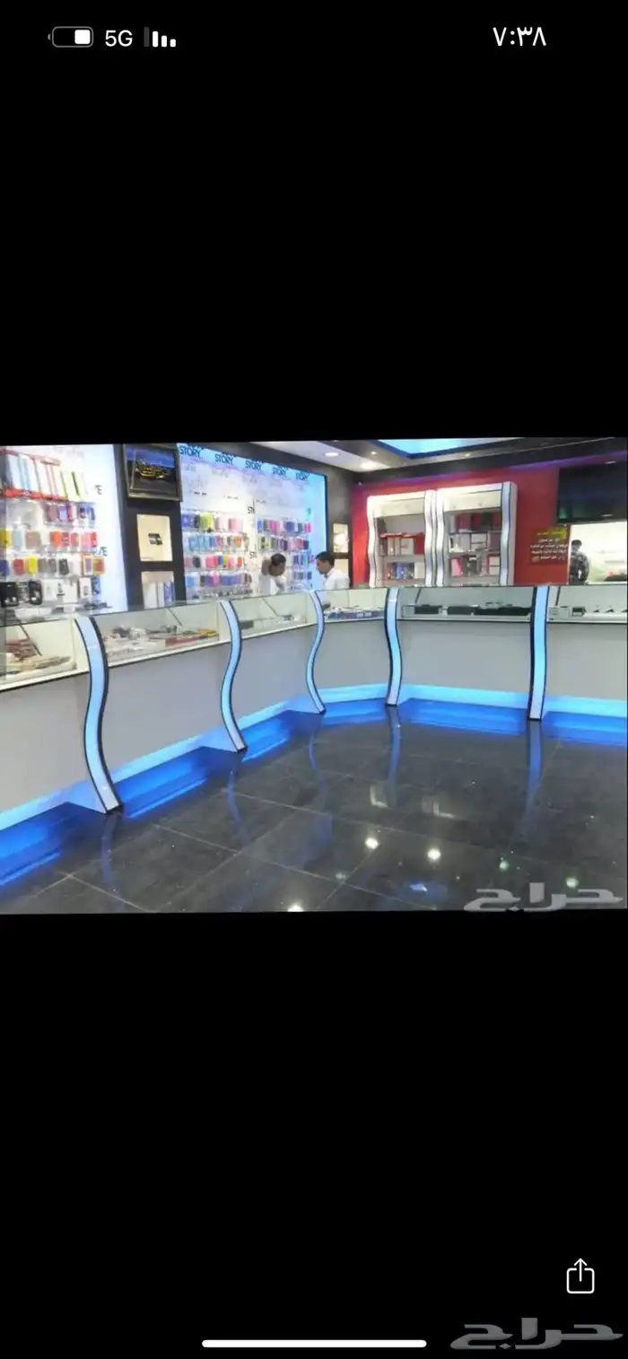 طاولات عرض كاشير استقبال تجهيز محلات التجاريه ارفف تعليق 12