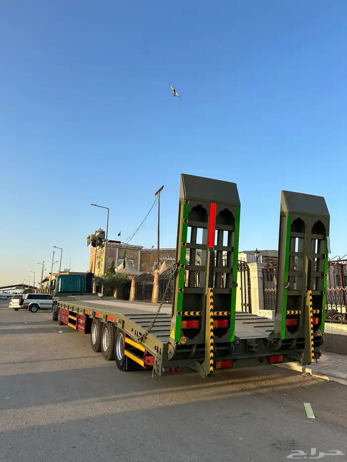 لوبد ثلاث محاور 17.5 متر جديد 0