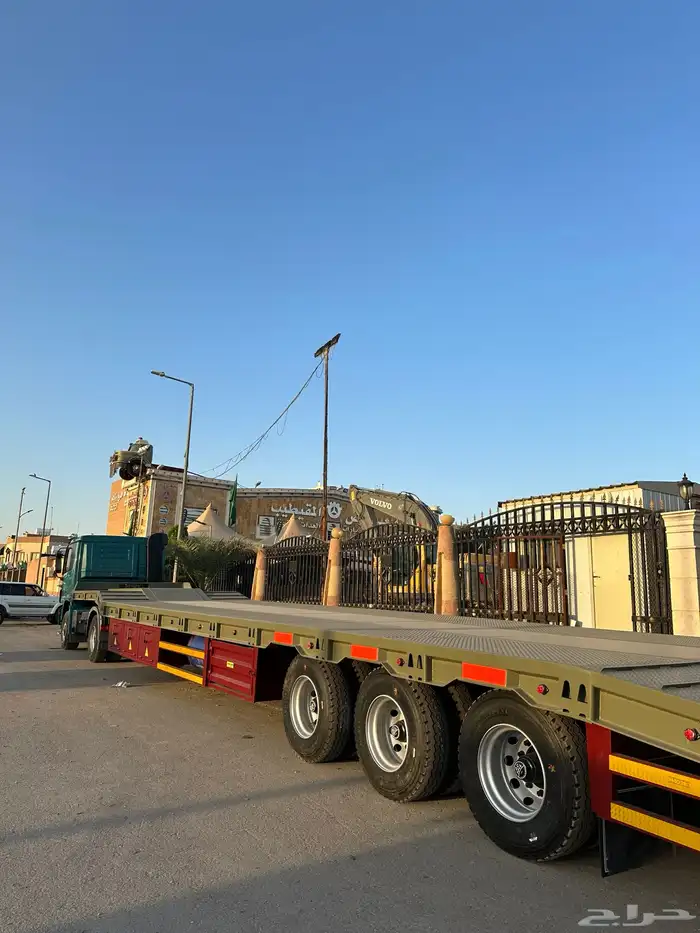 لوبد ثلاث محاور 17.5 متر جديد 1