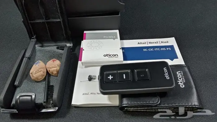 سماعات اذن طبية oticon مع ريموت كنترول نظيفة جدا 4