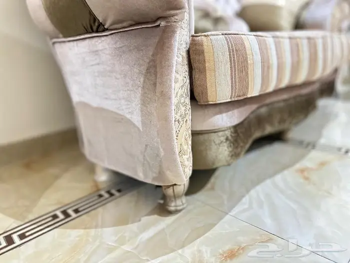 كنب كلاسيكي 8 قطع نظيف 0