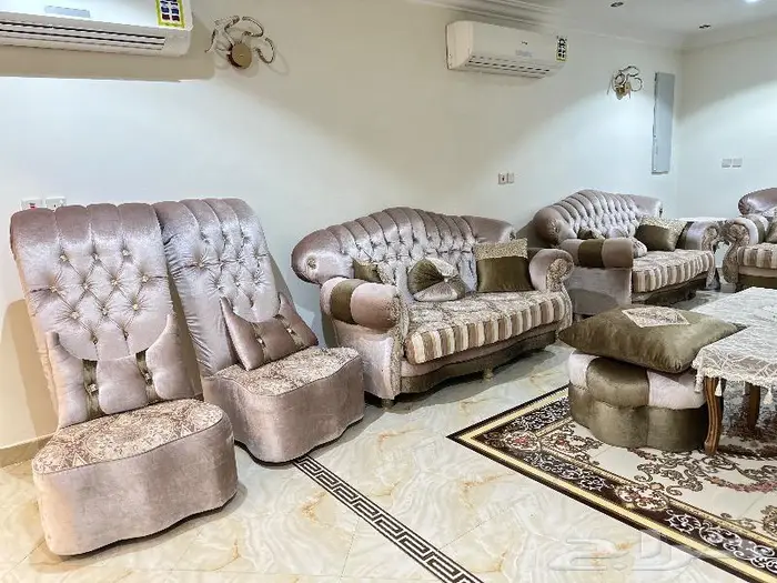 كنب كلاسيكي 8 قطع نظيف 3