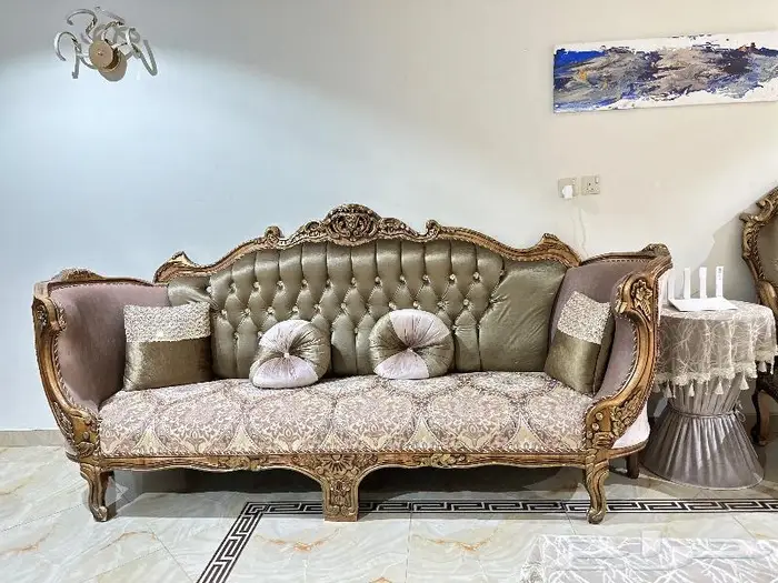 كنب كلاسيكي 8 قطع نظيف 2