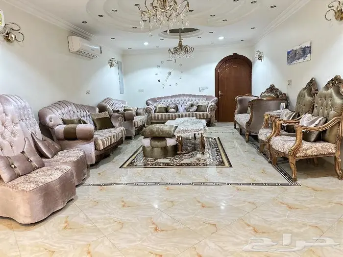 كنب كلاسيكي 8 قطع نظيف 7