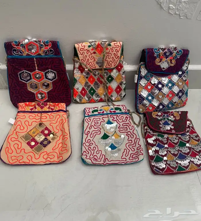 ترامس وتلبيسة مخدات تراثيات وشيئ من الزمن الجميل 12