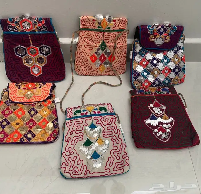 ترامس وتلبيسة مخدات تراثيات وشيئ من الزمن الجميل 13