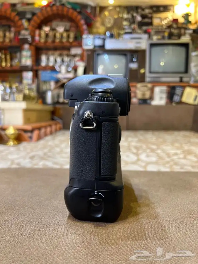 كاميرا فيلم نيكون Nikon F5 قديمة تراث 3