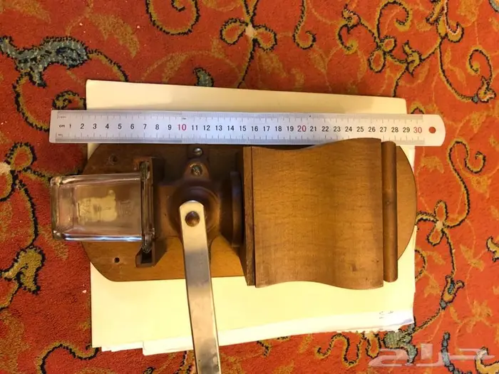 مطحنة قهوة انتيك antique coffee grinder 1