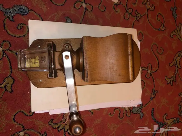 مطحنة قهوة انتيك antique coffee grinder 2