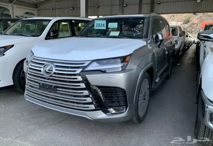 لكزس LX600BB المديل 2025 اقساط على بنك الرياض 0