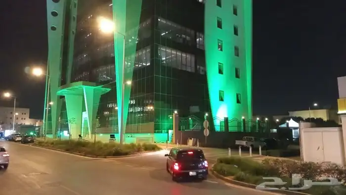 افتتاحات. تراس. سيتي كلر. بيمات. شاشات. اقواس بلون 7