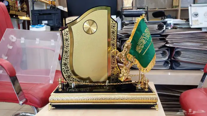 دروع سيوف هدايا تخرج ضباط كليات عسكرية نجمة  احتفالات 97