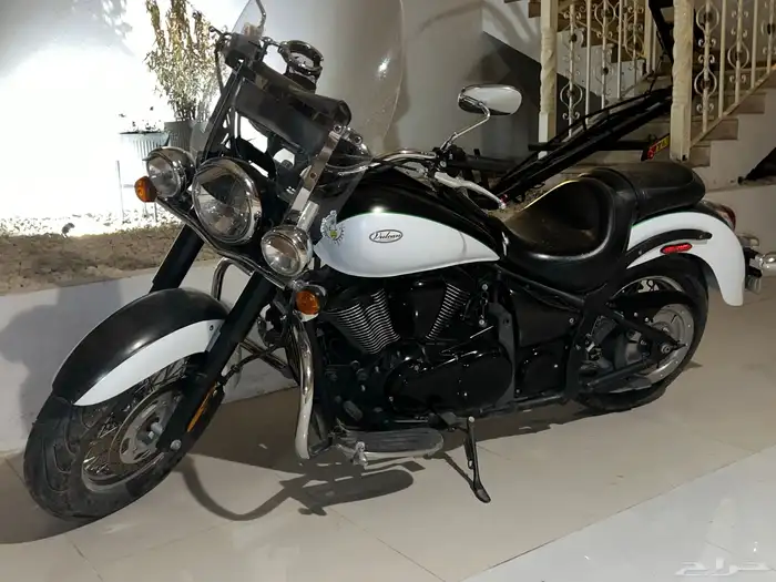 دباب كوزاكي فولكان 900 كلاسيك 2015 4