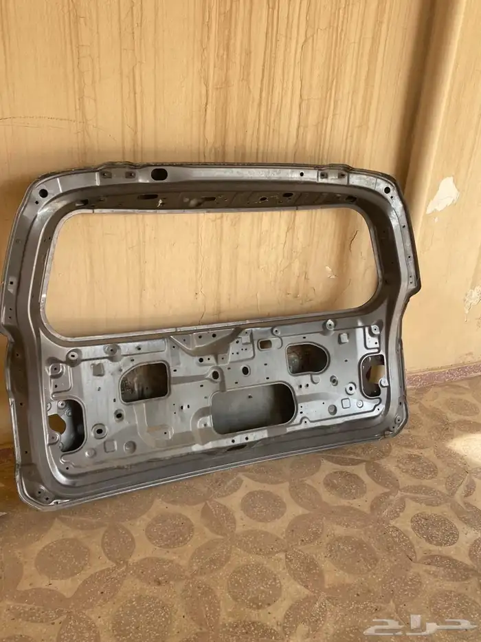 باب شنطة نيسان باترول بلاتينيوم 2015-2019 5