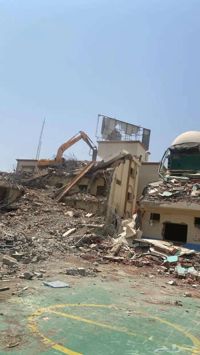 السلام عليكم نقوم بهدم المنازل وترحيل المخلفات وحفر أراضي 2