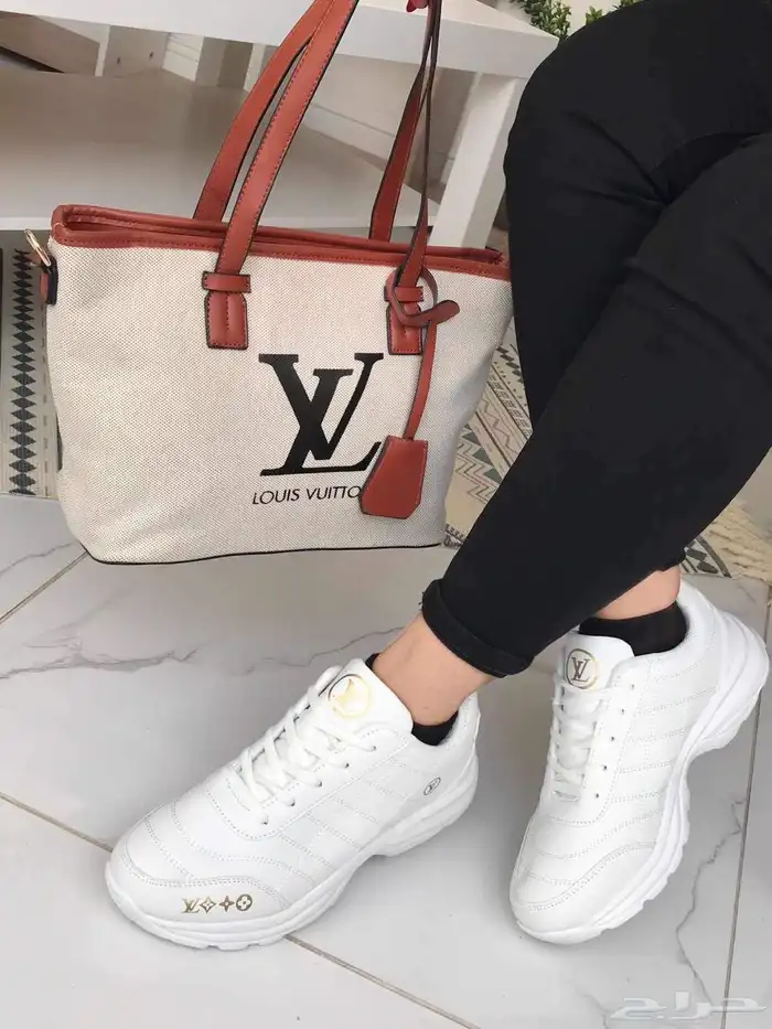 شوزات وشنط نسائية تنفع هدايا 71
