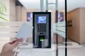 قفل الباب اكسس كنترول سنترال احهزة بصمة 1