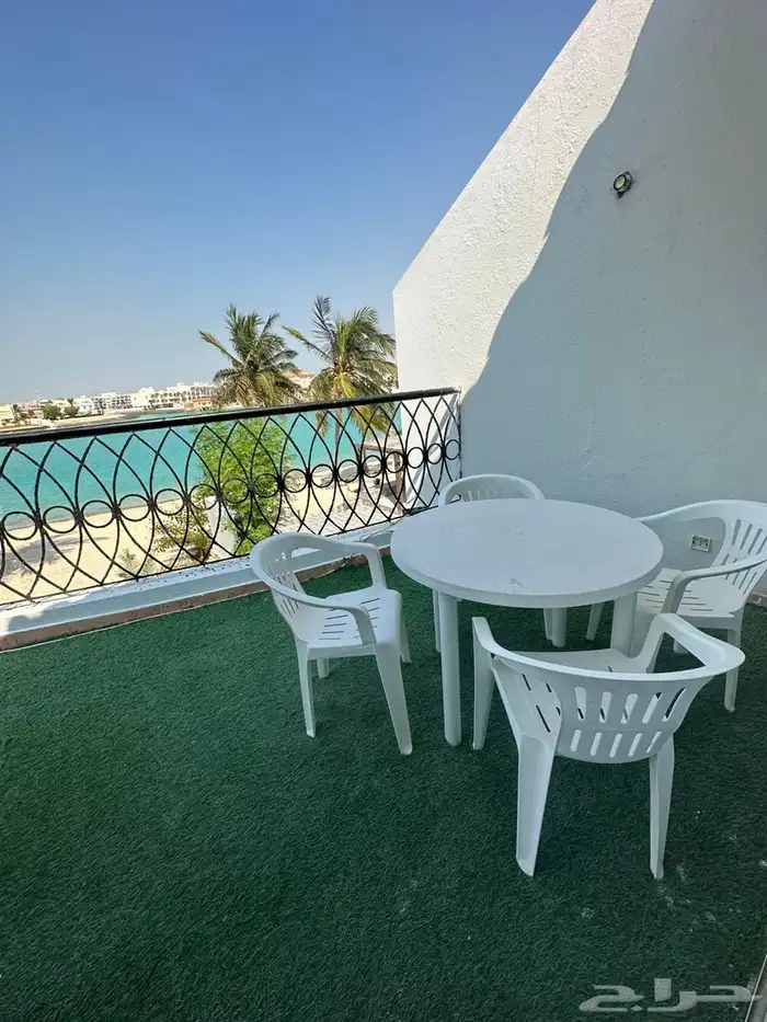 فيلاه شاليه منتجع درة العروس على البحر مباشرة 9