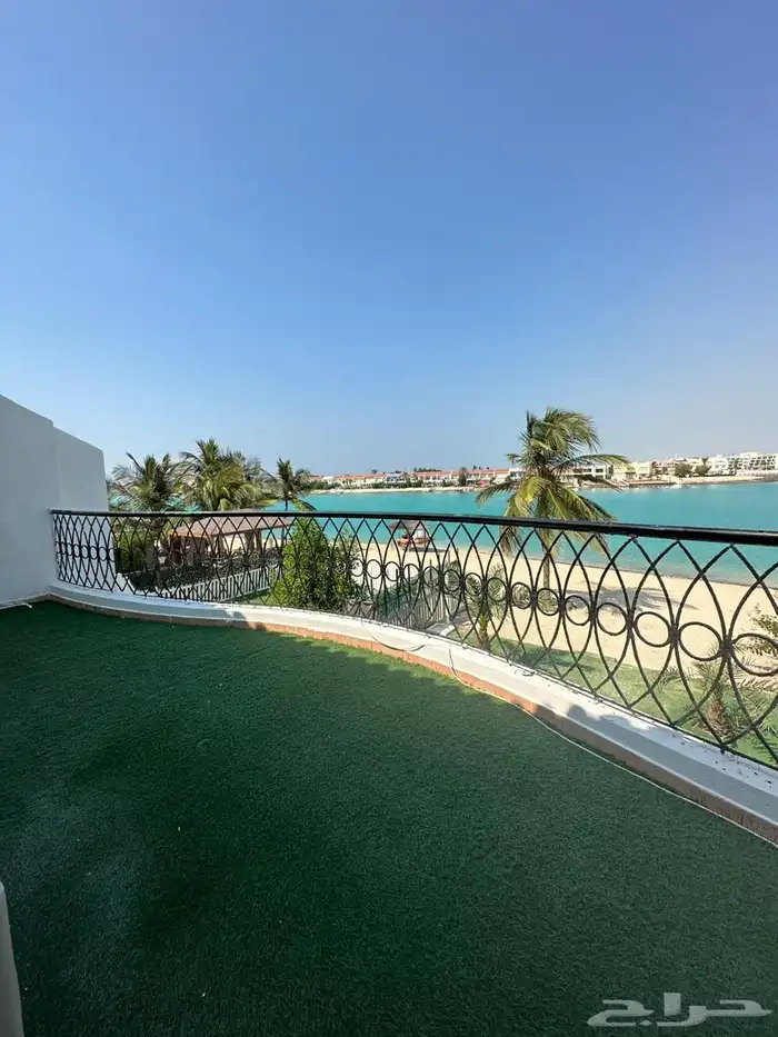 فيلاه شاليه منتجع درة العروس على البحر مباشرة 10