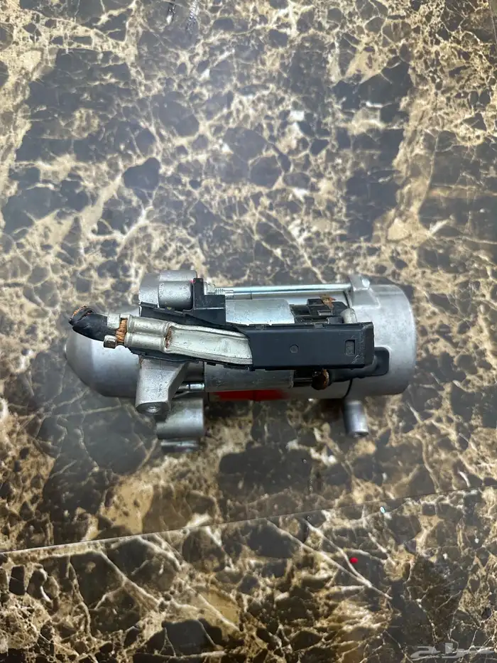 قطع غيار لكزس مستورد نضيف 64