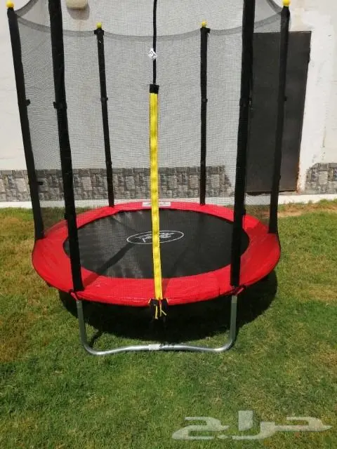 عروض يوم التأسيس على نطيطات الترامبولين 10