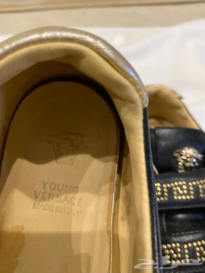 بسعر رمزي  حذاء ماركه 3