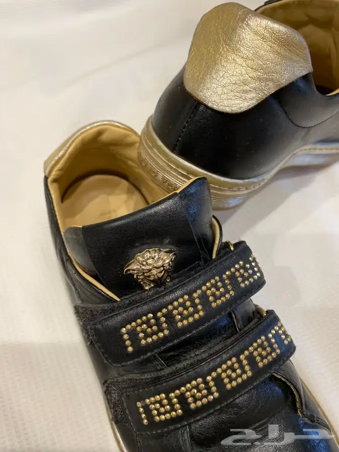 بسعر رمزي  حذاء ماركه 1