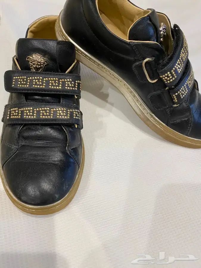 بسعر رمزي  حذاء ماركه 2