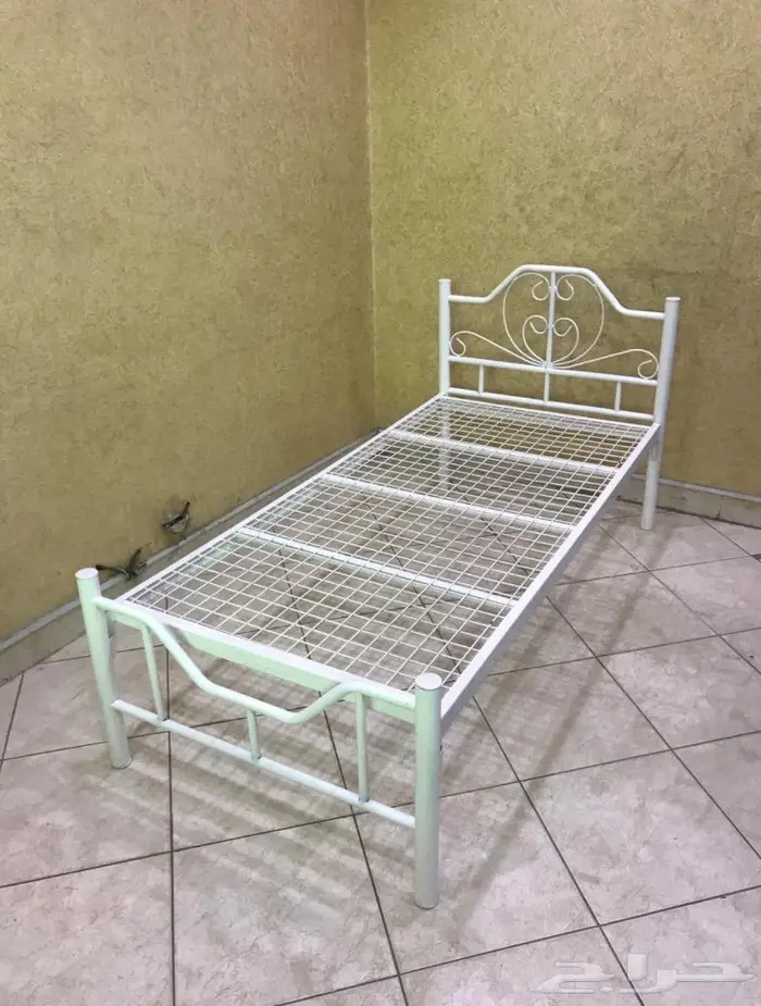 أسرة حديد و دواليب 2