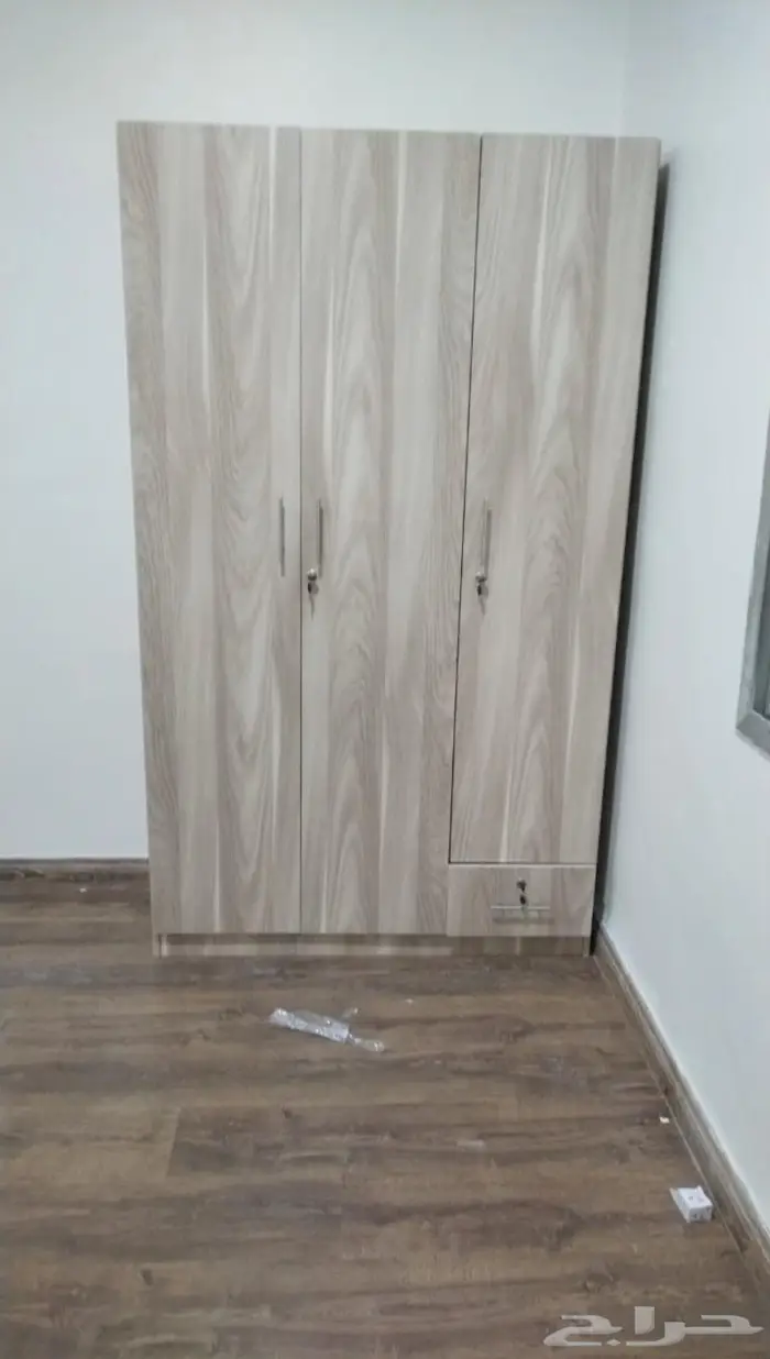أسرة حديد و دواليب 1