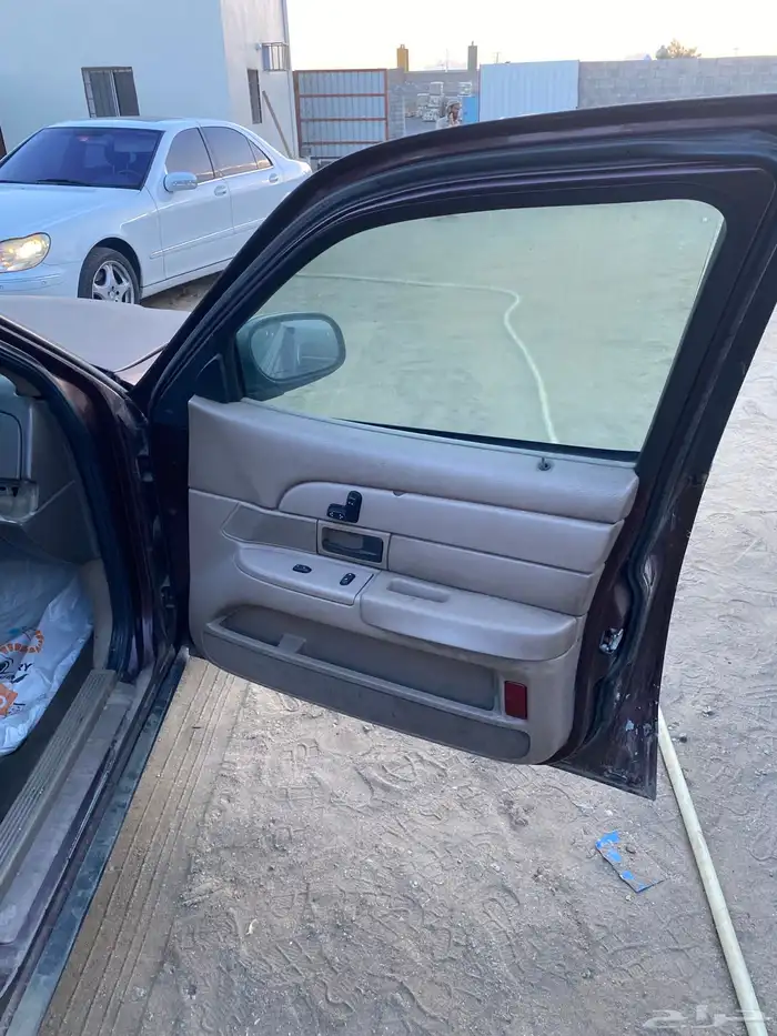 فورد 2003 البيع قطع فقط 7