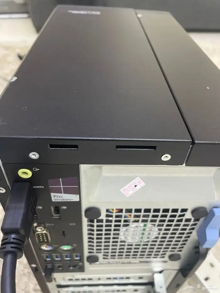 كمبيوتر i7مع شاشة 24جديدة مع 8رام معssd256سريع جدا كامل عرض 6