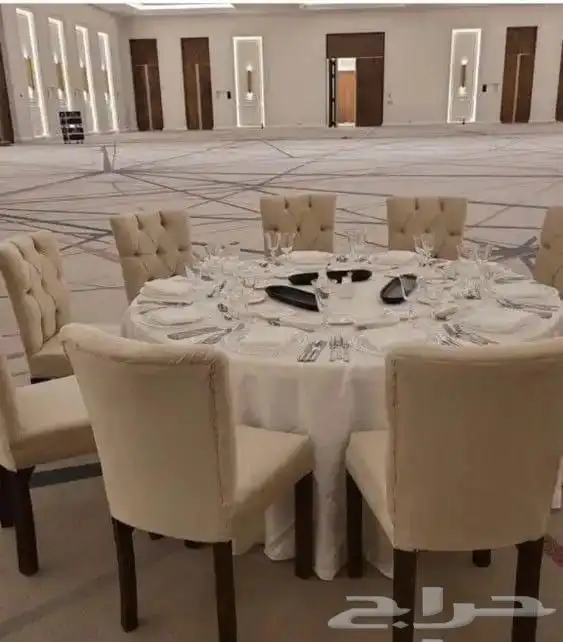 تاجير جميع انواع الكنب والطاولات والكراسي 11