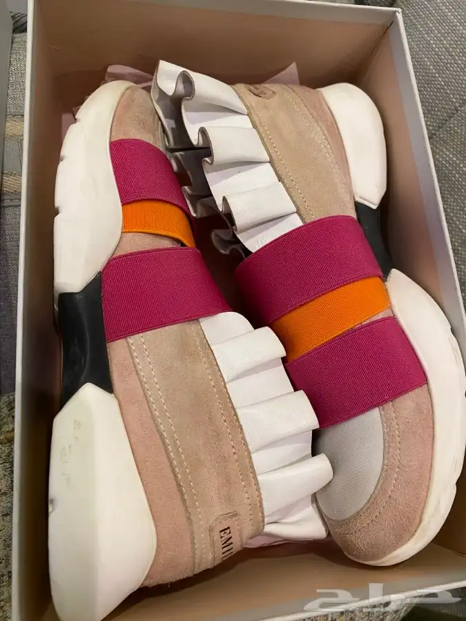 جزمه بنات ماركه 1