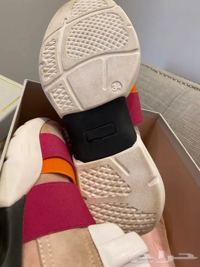 جزمه بنات ماركه 4