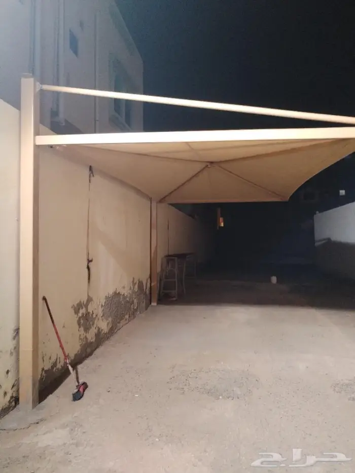بيت شعر ملكي ومظلات وسواتر 3