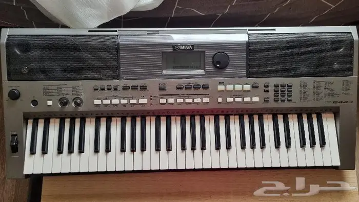 YAMAHA PSR-E443 1